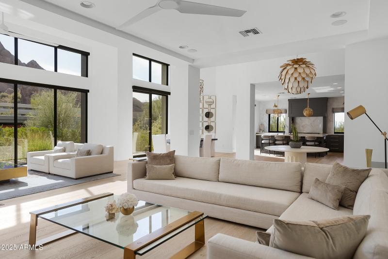 5841 N Echo Canyon Cir-18