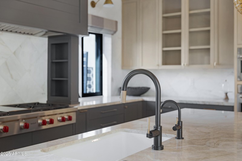 5841 N Echo Canyon Cir-26