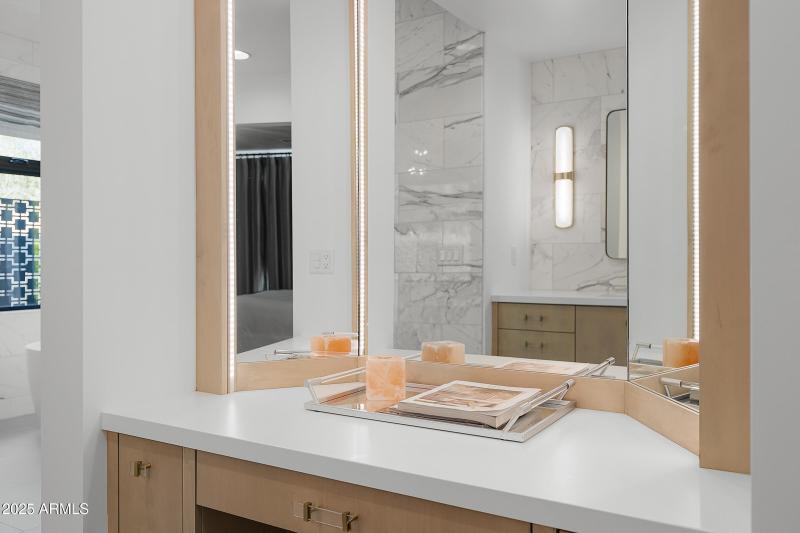 5841 N Echo Canyon Cir-45