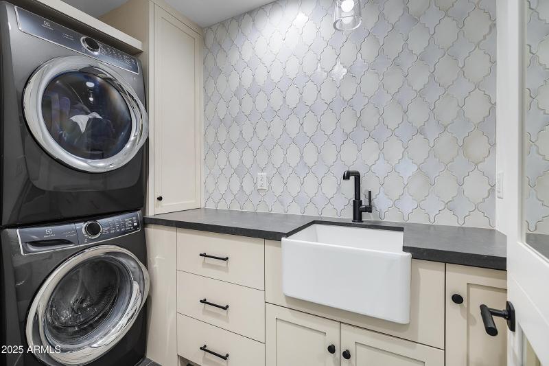 5841 N Echo Canyon Cir-51