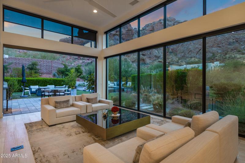 5841 N Echo Canyon Cir-82