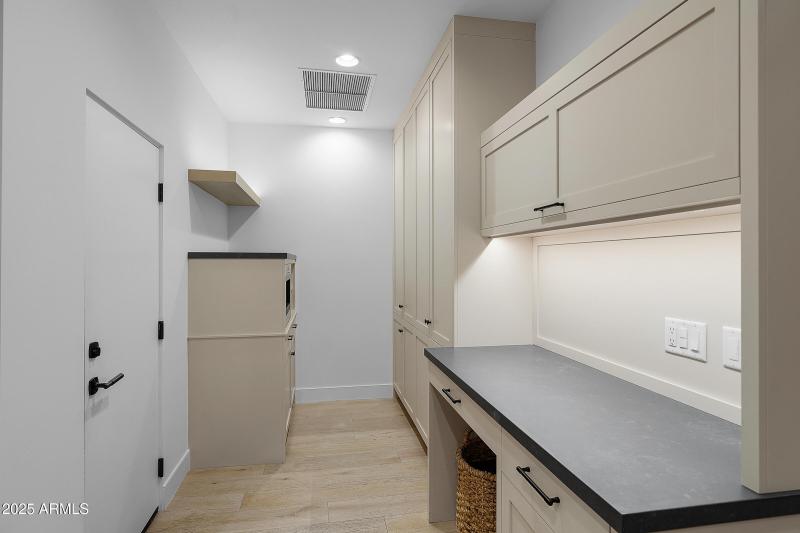 5841 N Echo Canyon Cir-95