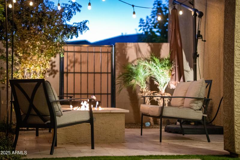 1943 W Lariat Ln-----75