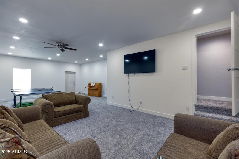 029_photo_29_799_cobble_lane_taylor_lind