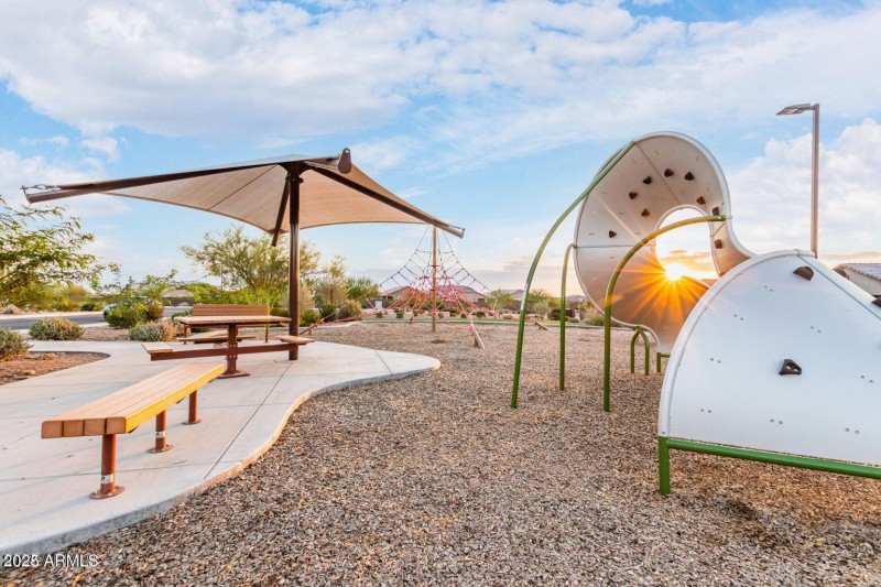 .3 Peralta Canyon Amenities