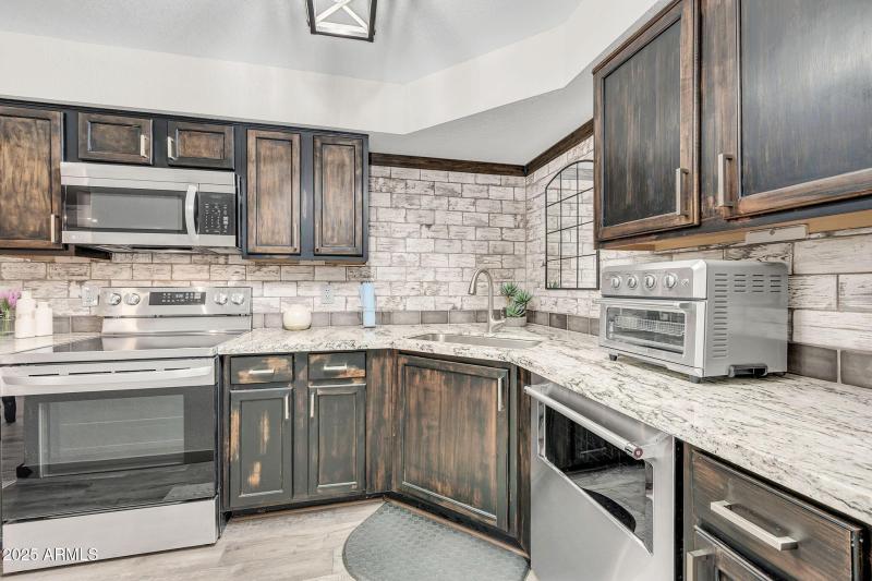 8787 E Mountain View Rd Unit 2100-25