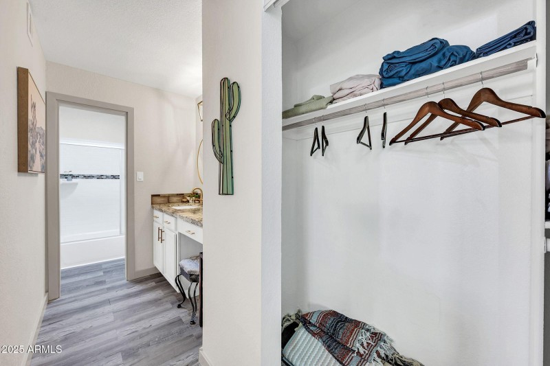 8787 E Mountain View Rd Unit 2100-31