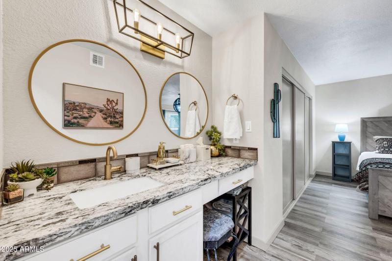 8787 E Mountain View Rd Unit 2100-32