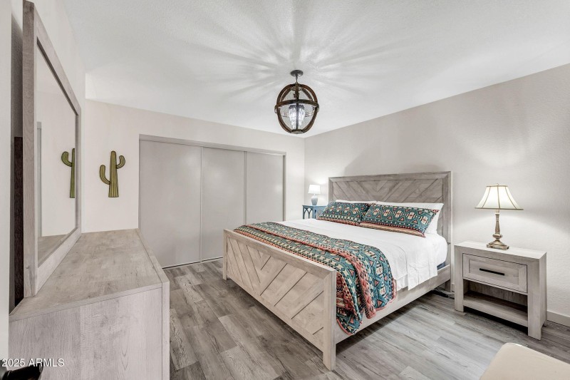 8787 E Mountain View Rd Unit 2100-33