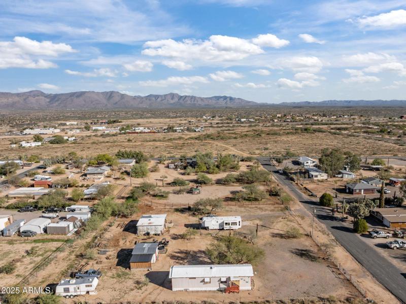 10-web-or-mls-DJI_20251201143850_0116_D