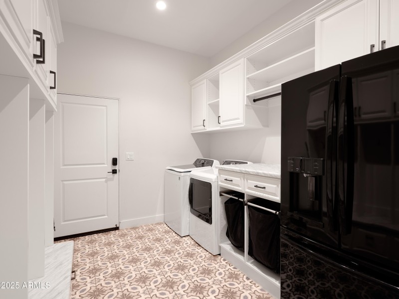 PropertyImageCo_3229ECampbellAve_WEB_8