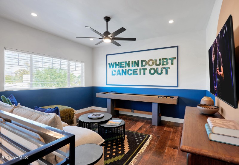 PropertyImageCo_3229ECampbellAve_WEB_16