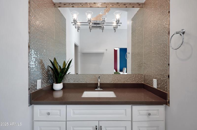 PropertyImageCo_3229ECampbellAve_WEB_23