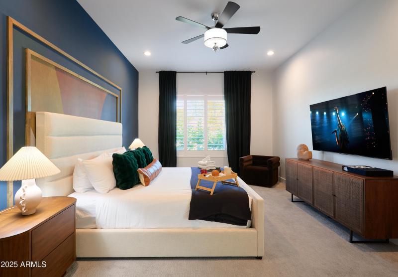 PropertyImageCo_3229ECampbellAve_WEB_32