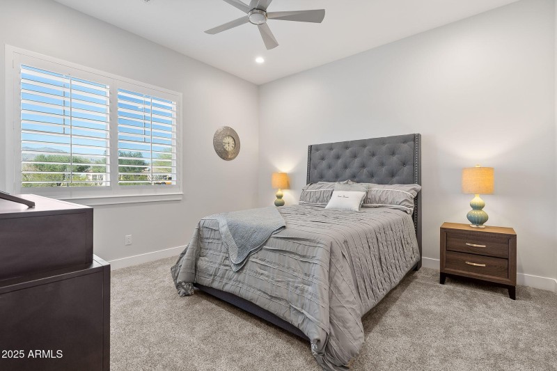 Bedroom 2 w/ full bath