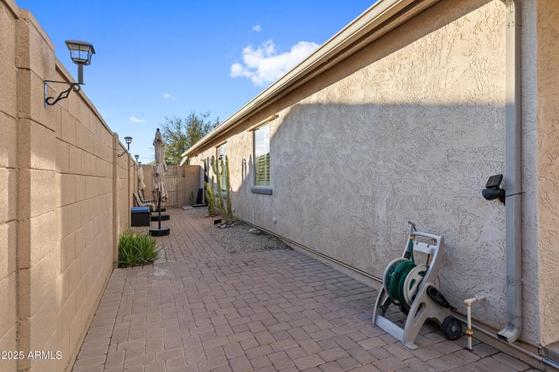 31417 N Desert Star St-40