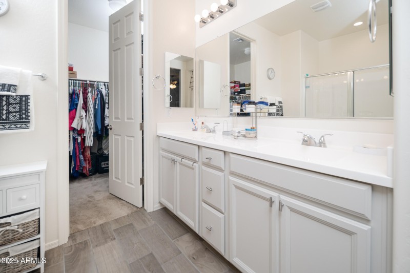 15_Master-Bath_02 - Copy