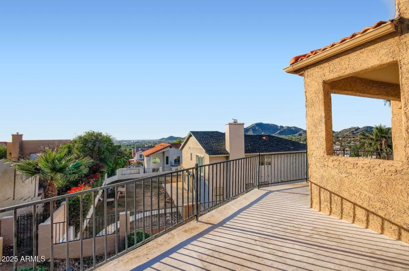 1543 E Mission Ln - Web Quality - 032 -