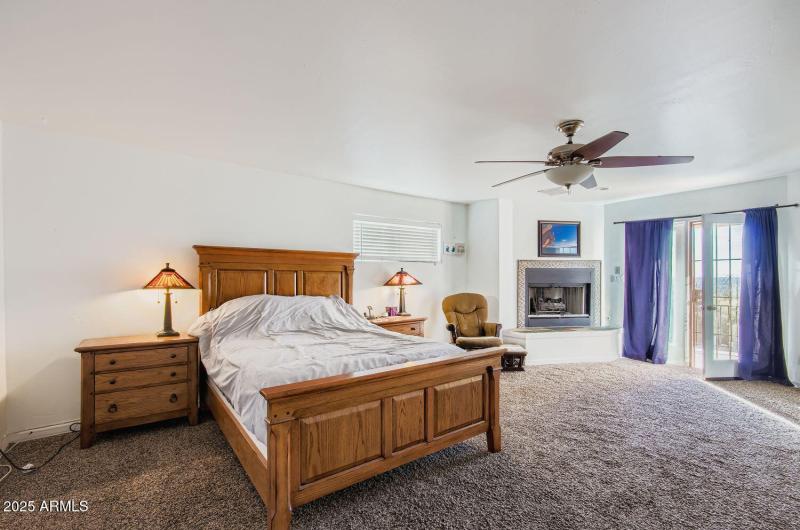 1543 E Mission Ln - Web Quality - 020 -