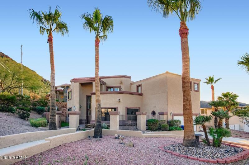 1543 E Mission Ln - Web Quality - 006 -