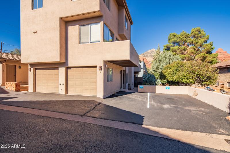 JL_520JordanRd-Unit2-exteriors-02