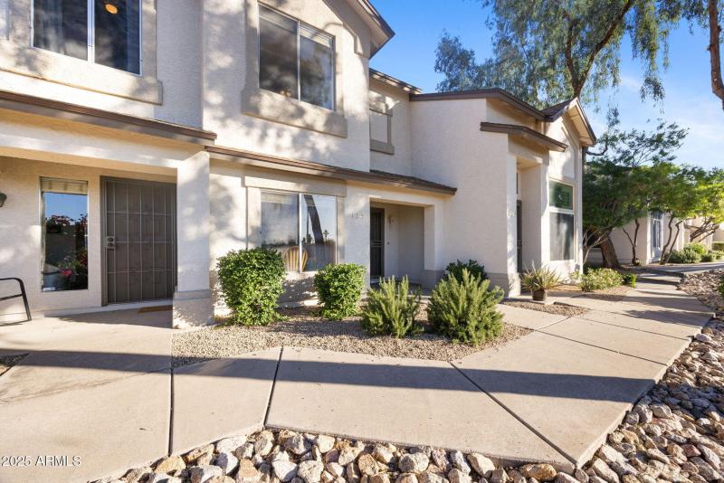 2-web-or-mls-4114-e-union-hills-dr-1213