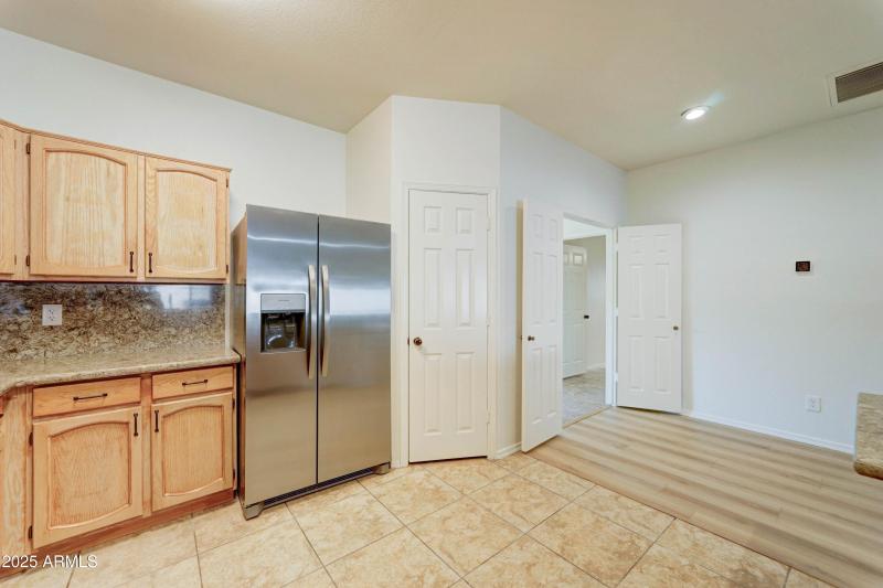 4208 W Avenida Del Sol-12