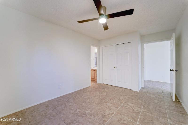 4208 W Avenida Del Sol-25