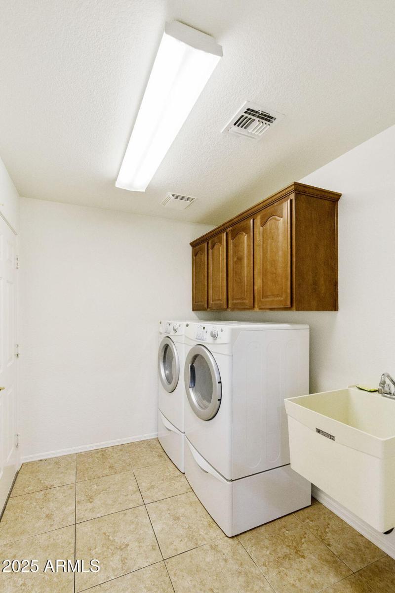 24-web-or-mls-DLB_9764 - Copy - Copy