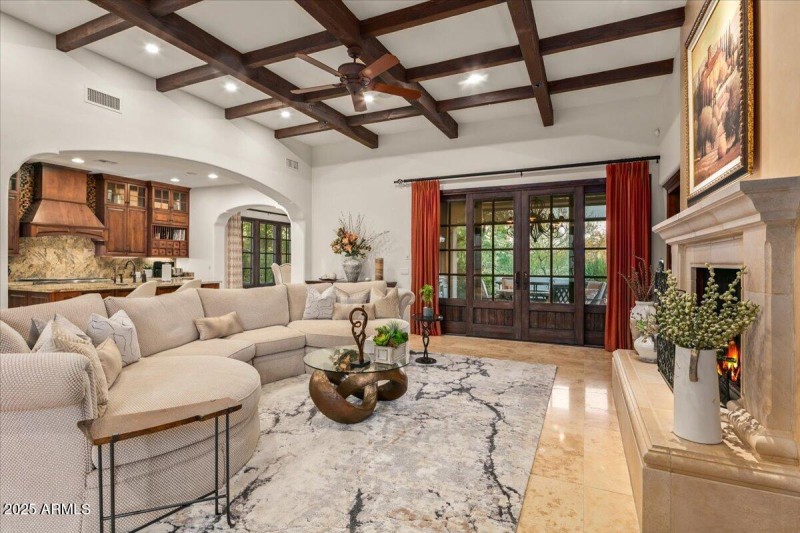 10-Living Room Views