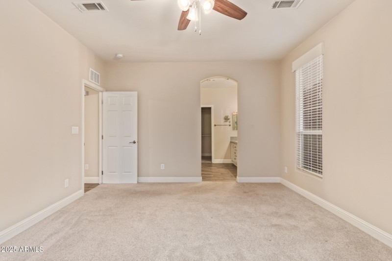 3301 S Goldfield RD 6039