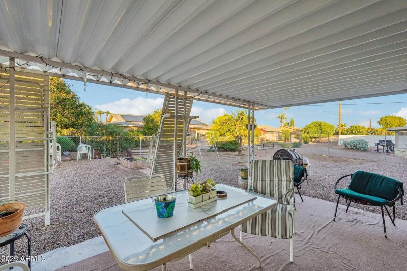 30-web-or-mls-W Connecticut Ave-S2511-02