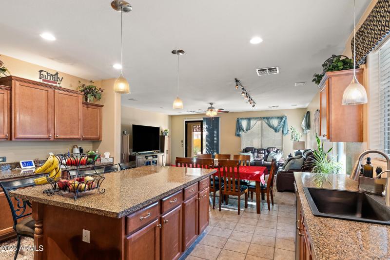 141 n141 N 110th DR 110th dr-13