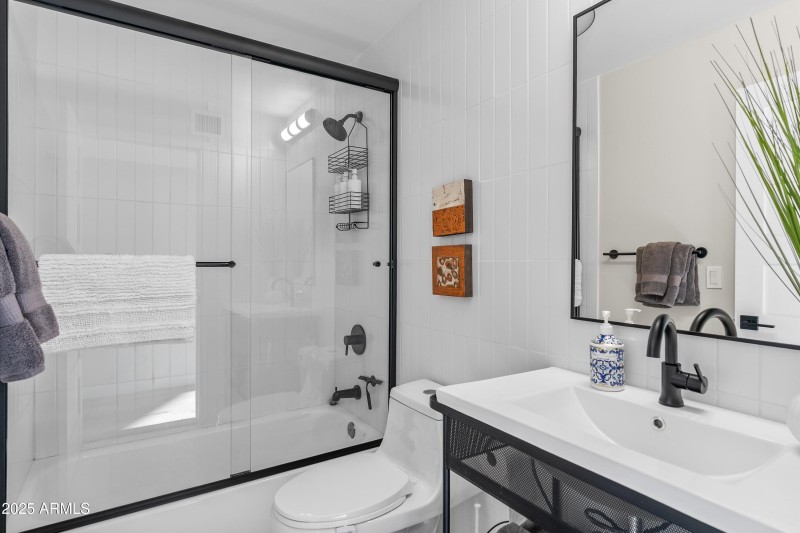 12-20251203-DSC00555