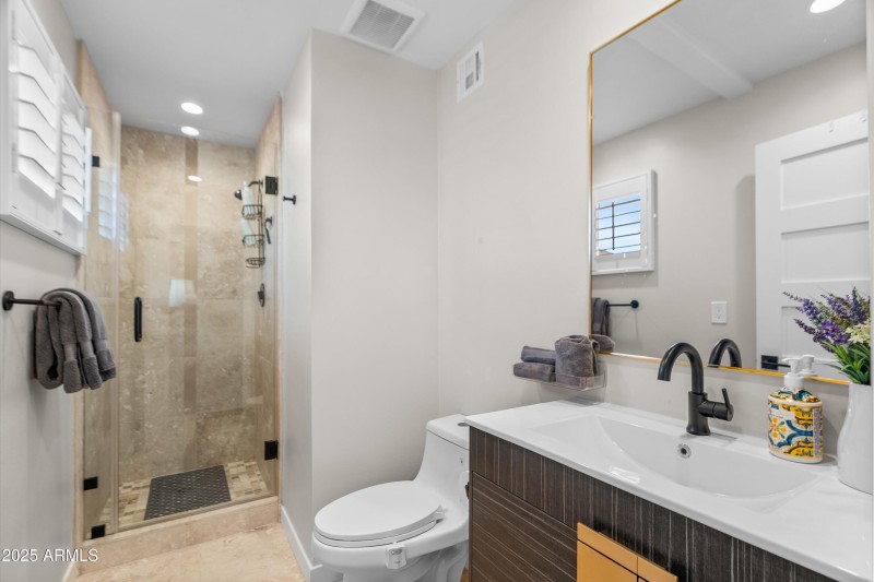 15-20251203-DSC00564