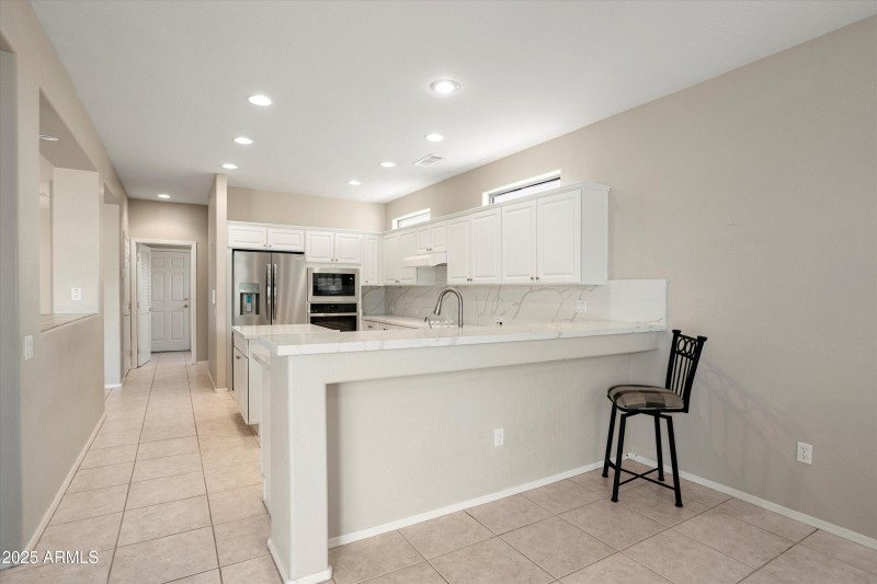 11-19722 N Regents Park Dr