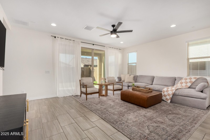 09 - Prospector Point