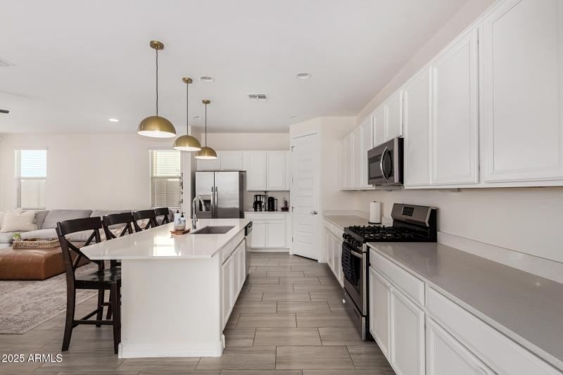 13 - Prospector Point