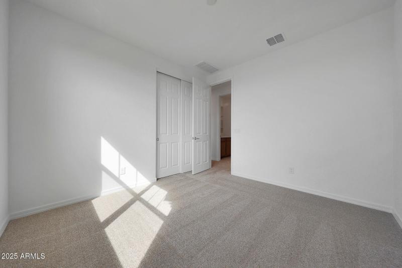 PHX_Landmarke_Lot 1042_Pacific_820_bed2