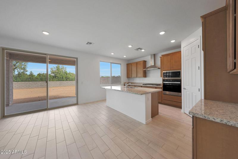 PHX_Landmarke_Lot 1042_Pacific_820_Kitch