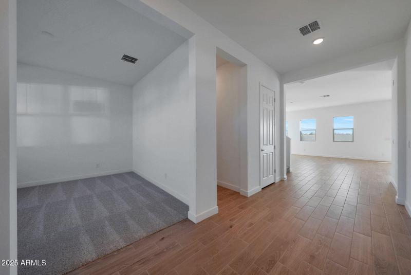 PHX_Landmarke_Lot 1188_redwood_333_Entry