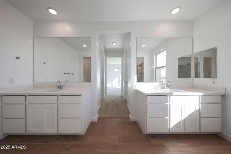 PHX_Landmarke_Lot 1188_redwood_333_owner