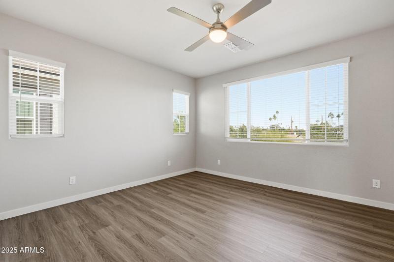 6568 N 15TH DR, Phoenix, AZ 85015