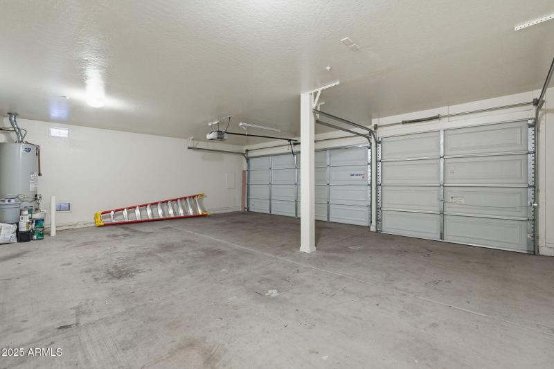 3 Car Garge