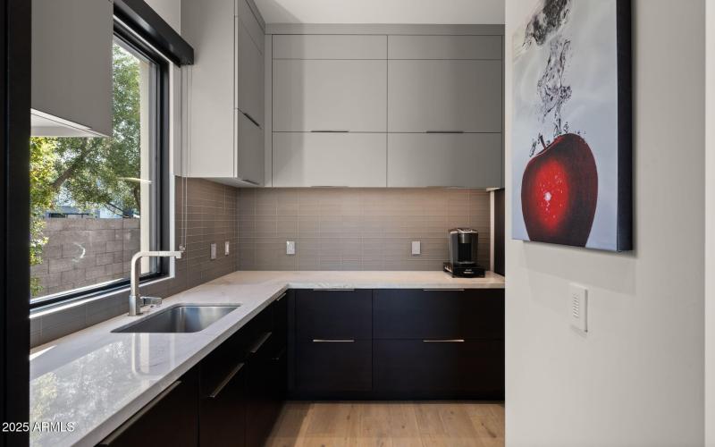 34-web-or-mls-Kitchen9