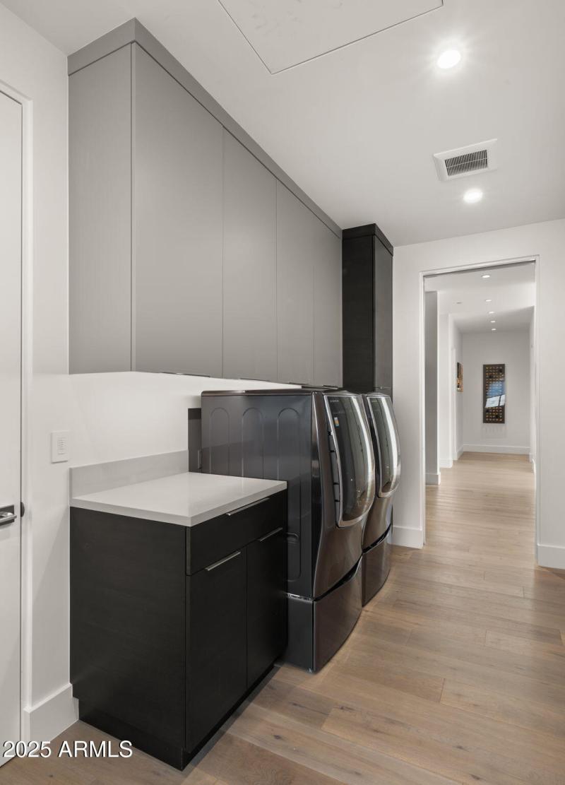 59-web-or-mls-Laundry Room4