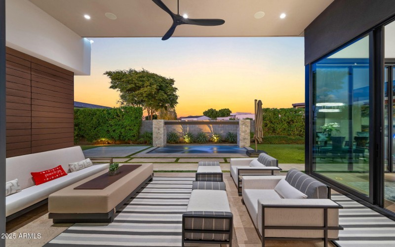 68-web-or-mls-TWILIGHT11