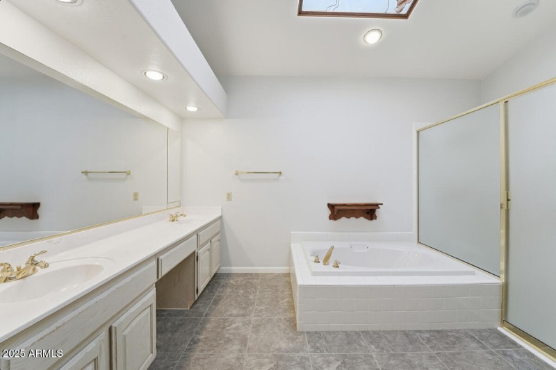 10545 E Halley Dr, Sun Lakes-47