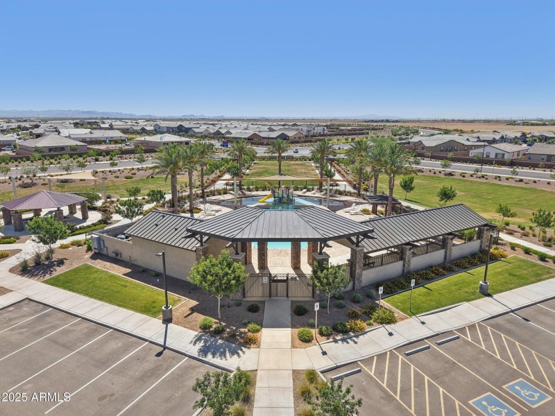 23-web-or-mls-133998 --1705-923