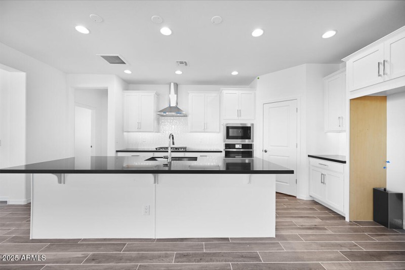 hj-az-phoenix-stonehaven-encore-hudson-l